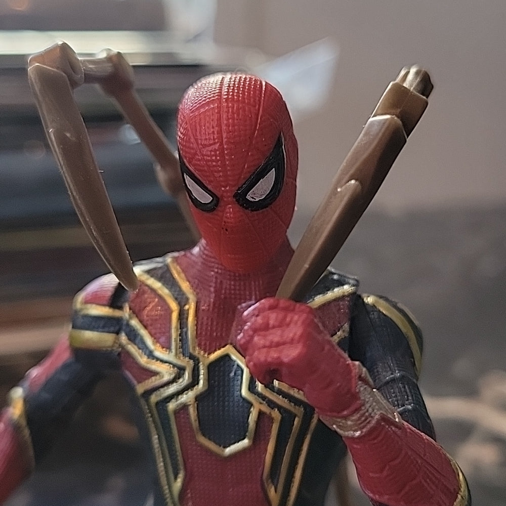 Marvel Avengers: Infinity War Iron Spider With Infinity Hasbro 2017