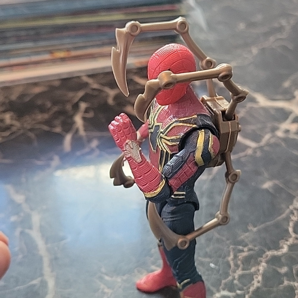 Marvel Avengers: Infinity War Iron Spider With Infinity Hasbro 2017