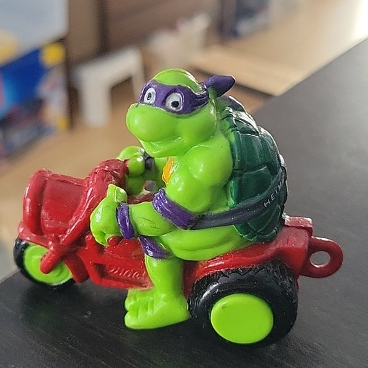 Tmnt Donatello Made In Macau "Dudes" On The Side Keychain/Ornament 1990S Htf Wow